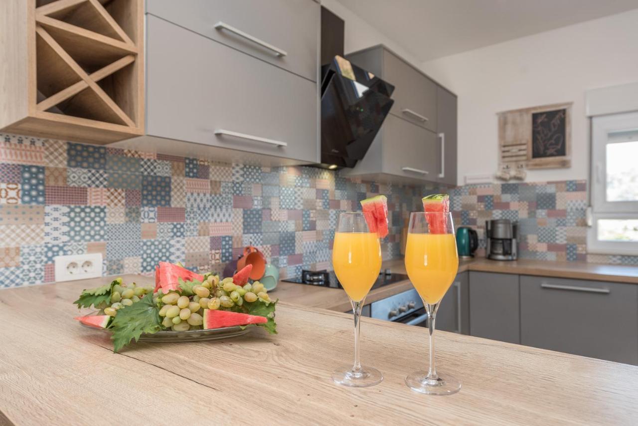 Apartmani Dmarie Привлака Екстериор снимка