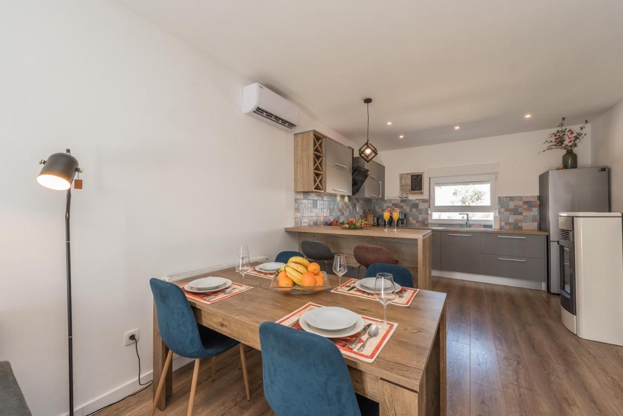 Apartmani Dmarie Привлака Екстериор снимка